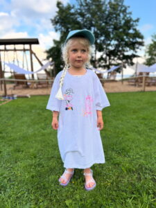 DF6617AC 18A2 4EAF A012 D5B328AE0C09 225x300